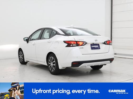2020 Nissan Versa SV