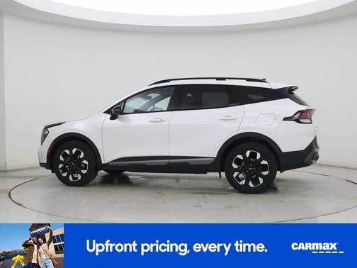 White 2023 Kia Sportage X-Line