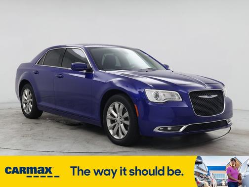 2019 Chrysler 300 Touring