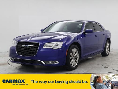 2019 Chrysler 300 Touring