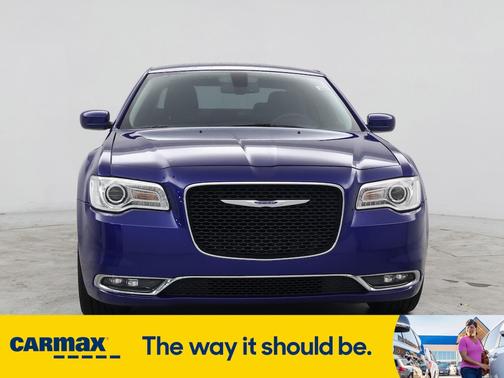 2019 Chrysler 300 Touring