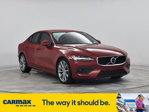 2021 Volvo S60 T5 Momentum