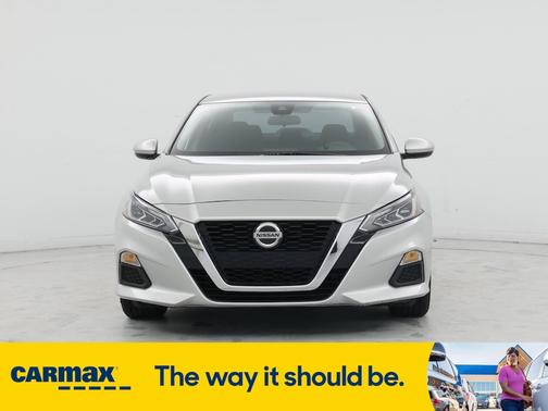 2022 Nissan Altima SV