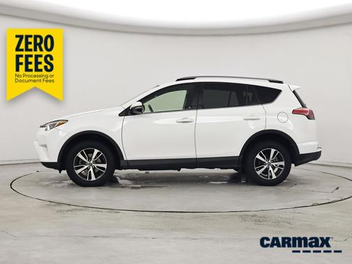 White 2018 Toyota RAV4 XLE