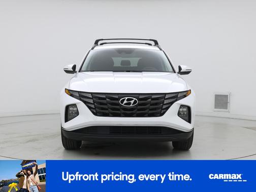 White 2022 Hyundai TUCSON SEL