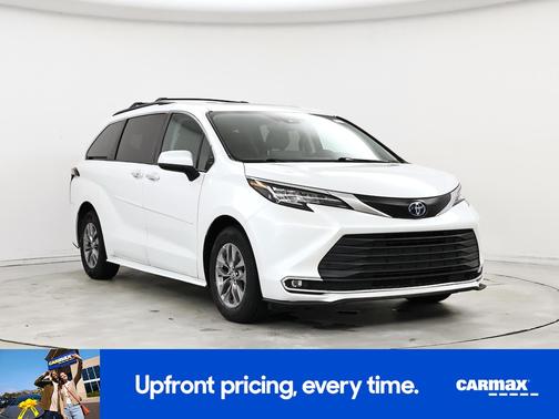 2022 Toyota Sienna XLE