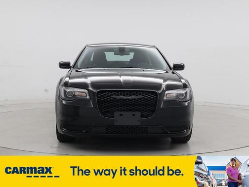 2021 Chrysler 300 Touring