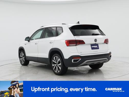 White 2024 Volkswagen Taos SE