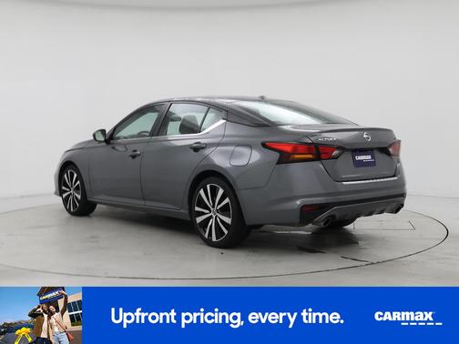 2022 Nissan Altima SR