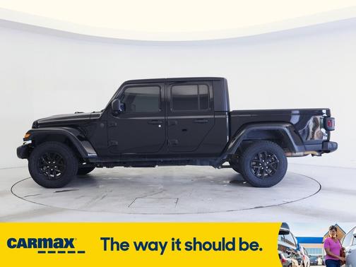 2022 Jeep Gladiator Sport