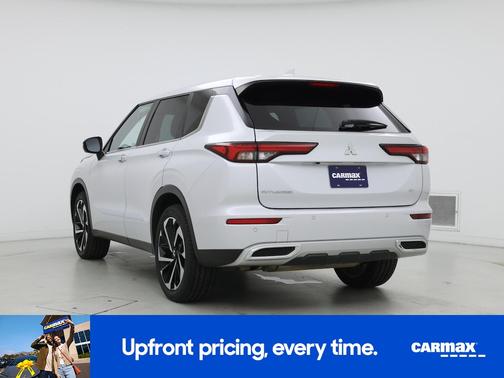 2022 Mitsubishi Outlander SE