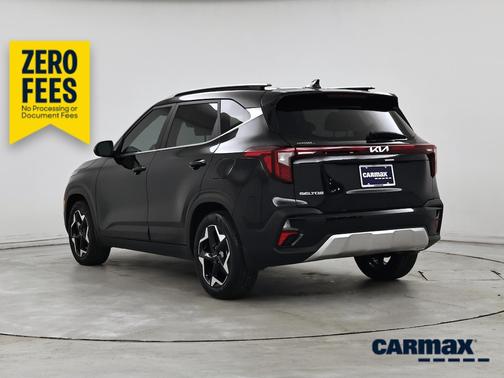 Black 2024 Kia Seltos EX