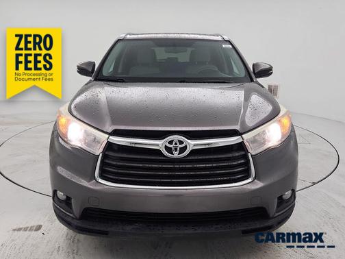 Silver 2016 Toyota Highlander XLE