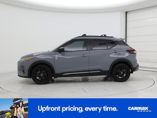 2021 Nissan Kicks SR