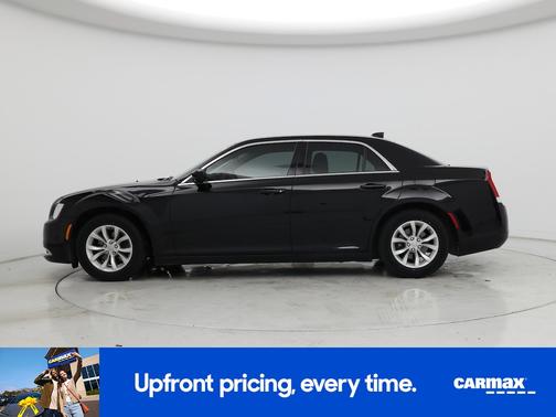 2019 Chrysler 300 Touring