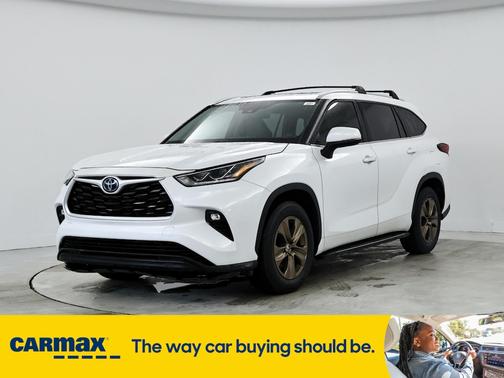 2022 Toyota Highlander Hybrid XLE Bronze