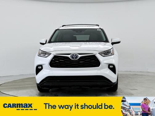 2022 Toyota Highlander Hybrid XLE Bronze