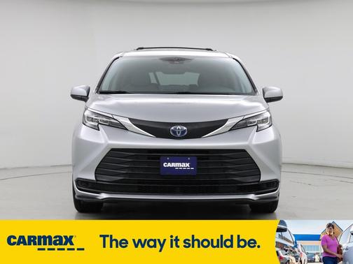 2021 Toyota Sienna LE