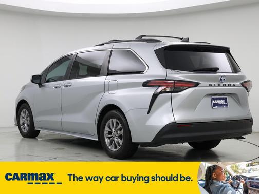 2021 Toyota Sienna LE