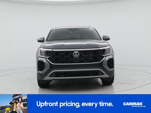 Gray 2024 Volkswagen Atlas Cross Sport SE w/Tech