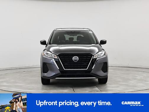 Gray 2024 Nissan Kicks S