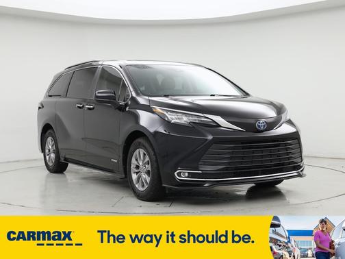 2021 Toyota Sienna XLE