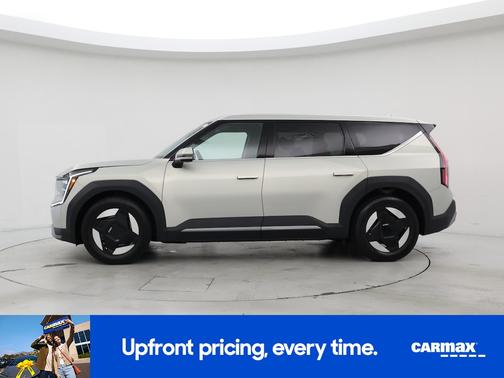 2024 Kia EV9 Light Long Range