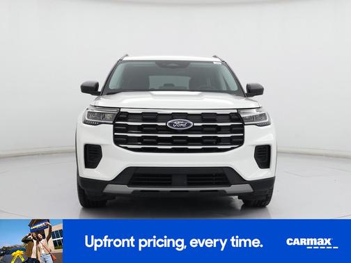 White 2025 Ford Explorer Active