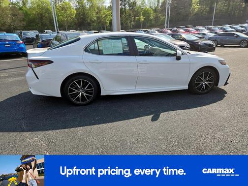 White 2024 Toyota Camry SE