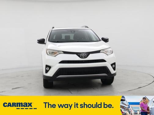 2018 Toyota RAV4 SE