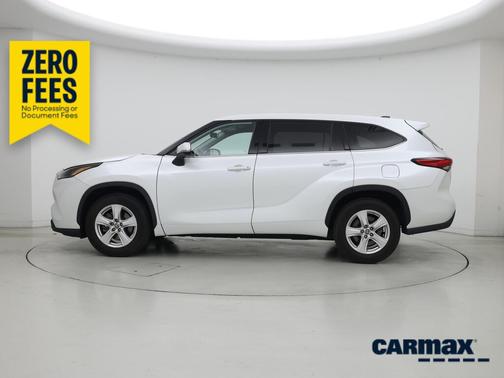 White 2022 Toyota Highlander L