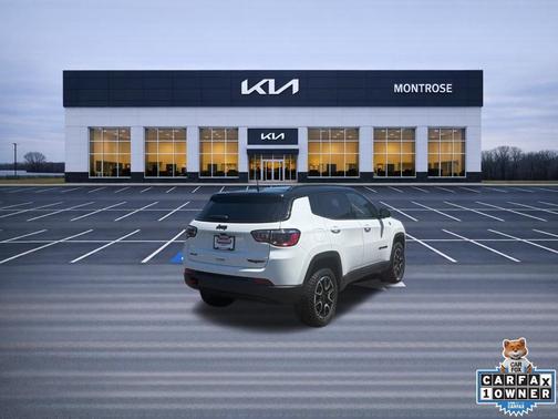Bright White Clearcoat 2025 Jeep Compass Trailhawk