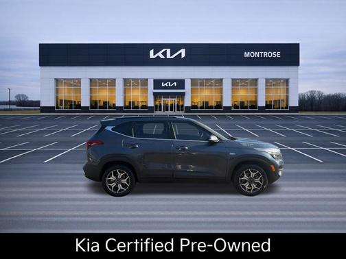 Gray 2022 Kia Seltos EX