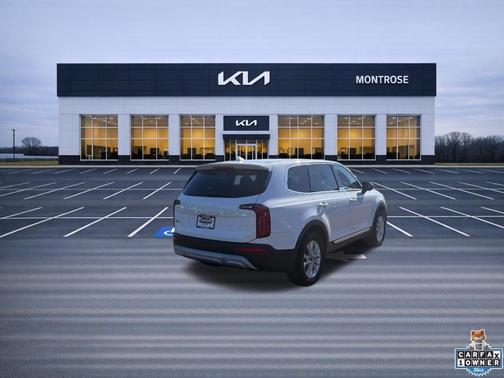 White Pearl 2022 Kia Telluride LX