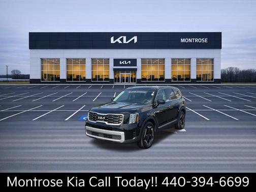Ebony Black 2023 Kia Telluride S