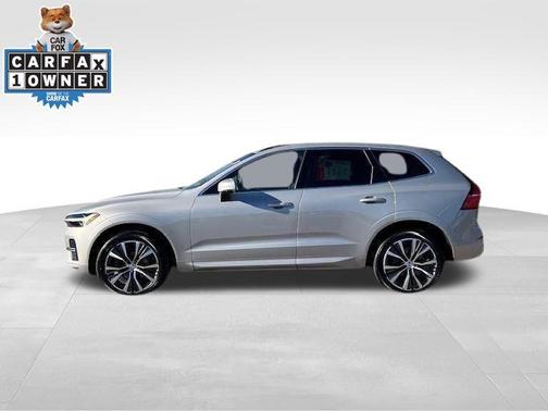 2022 Volvo XC60 B5 Momentum
