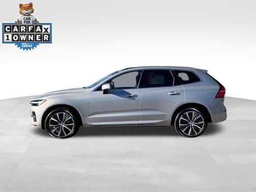 2022 Volvo XC60 B5 Momentum