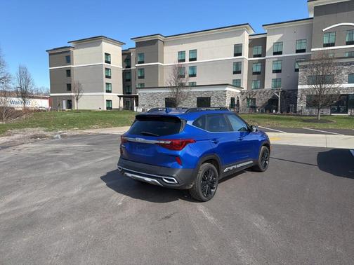 2022 Kia Seltos Nightfall