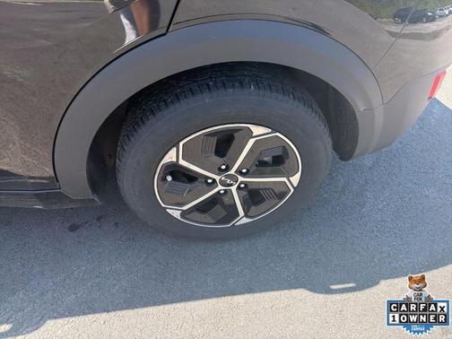 Aurora Black 2023 Kia Niro EX