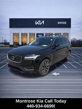 2021 Volvo XC90 T6 Momentum 7 Passenger
