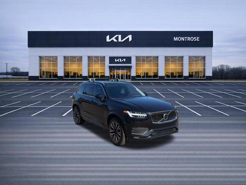 Onyx Black Metallic 2021 Volvo XC90 T6 Momentum 7 Passenger