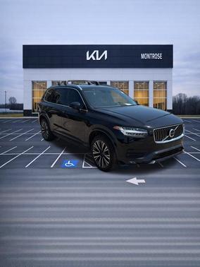 2021 Volvo XC90 T6 Momentum 7 Passenger