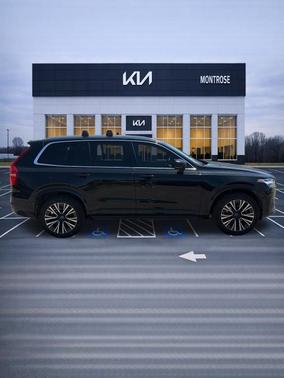 2021 Volvo XC90 T6 Momentum 7 Passenger
