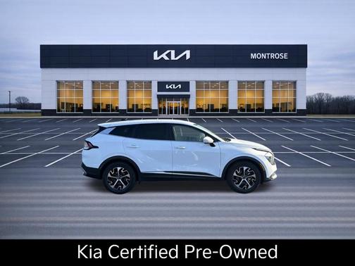 White Pearl 2023 Kia Sportage EX