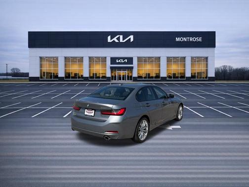 2023 BMW 330 i xDrive