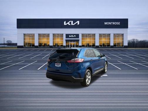 Blue Metallic 2022 Ford Edge SE
