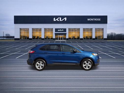Blue Metallic 2022 Ford Edge SE