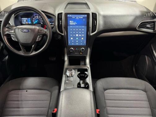 Blue Metallic 2022 Ford Edge SE