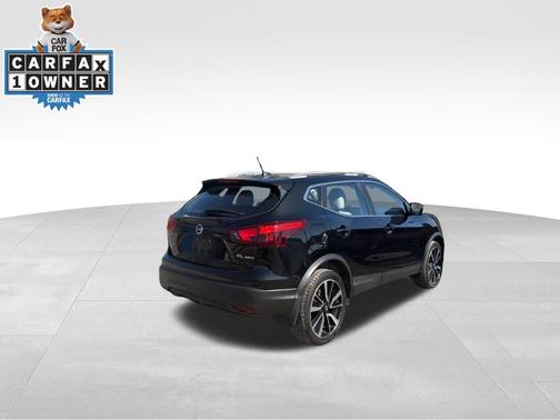 2017 Nissan Rogue Sport SL