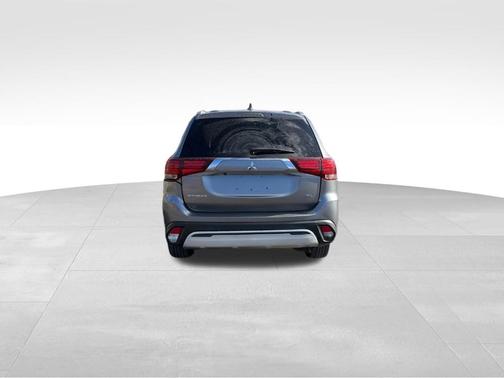 2020 Mitsubishi Outlander ES